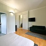 Mansart Ubytování v soukromí Ver-sur-Launette