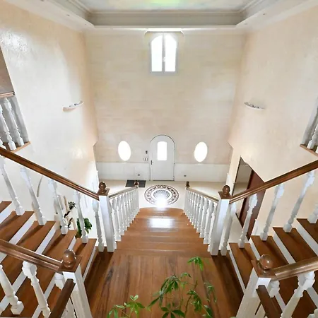 Privat bolig Mansart Ver-sur-Launette