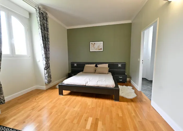 Mansart Ver-sur-Launette